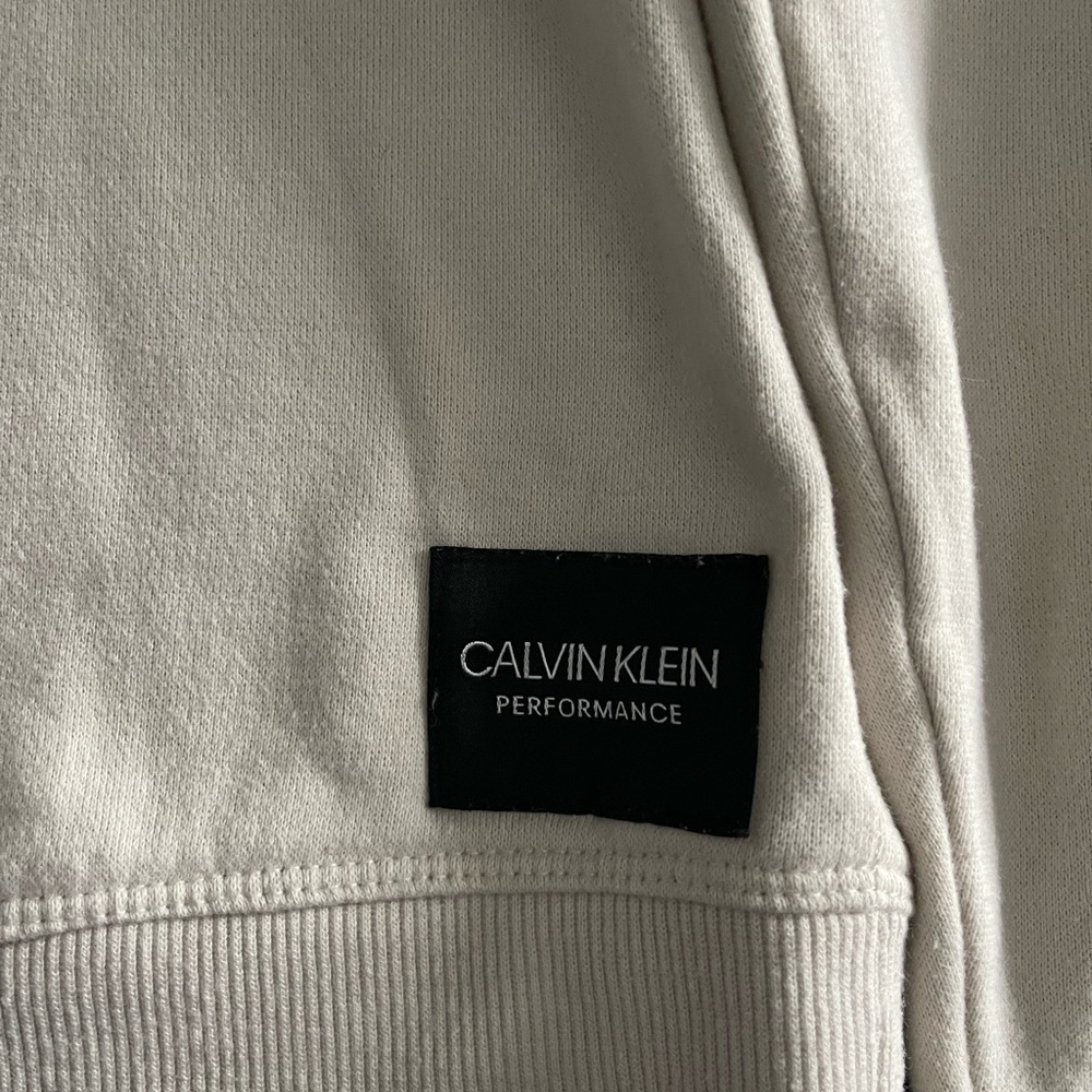Calvin Klein womens crew neck sweatshirt-gently worn - Picture 2 of 2